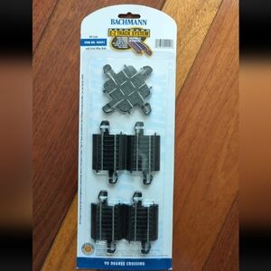 Bachmann HO 90 Degree Crossing E-Z Train Track Layout w Steel Alloy Rails 44441